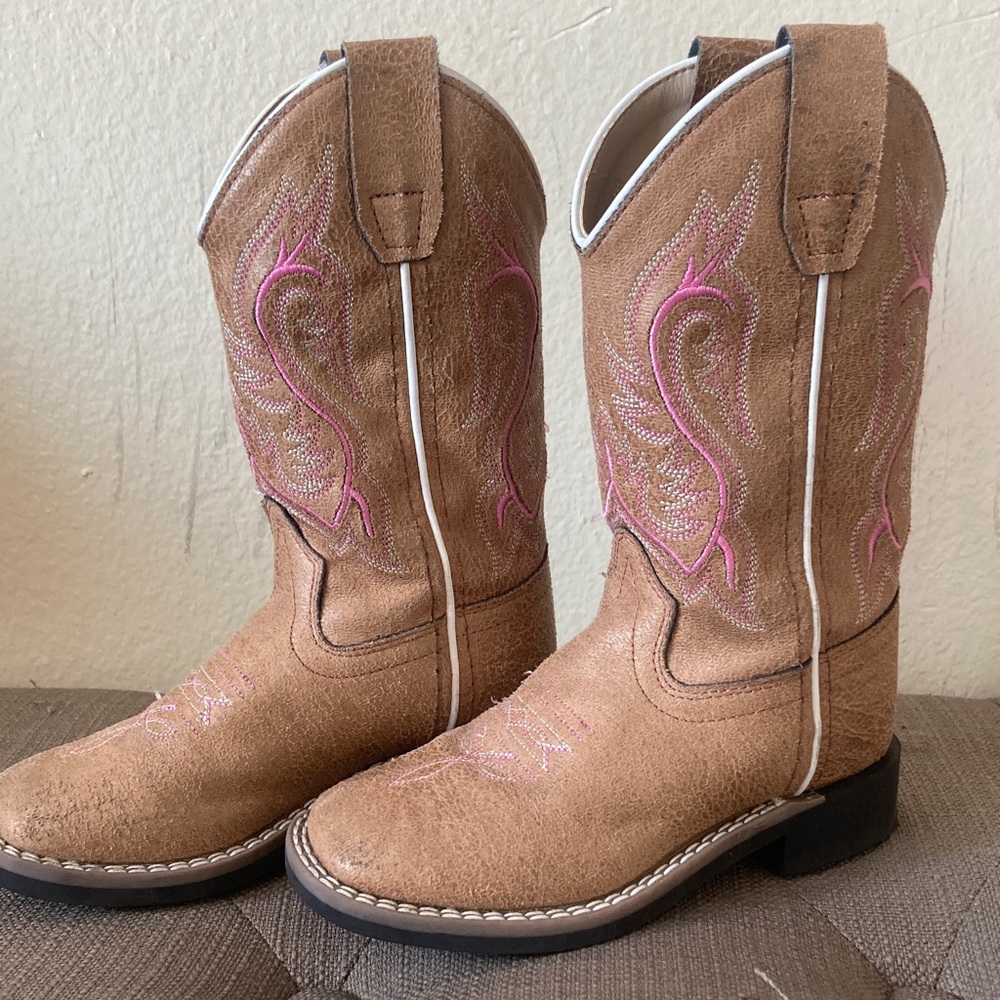 Tan Cowboy Boots with Pink Embroidery